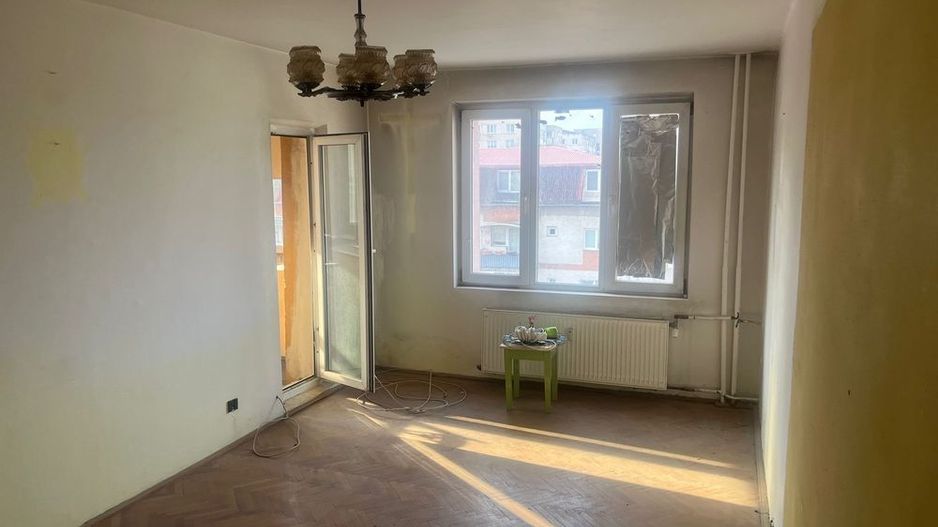 Complex Studentesc | 3 Camere | 2 Bai | Decomandat - Poză 1