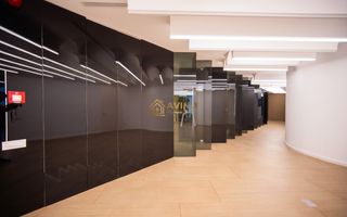 Spațiu Comercial Versatil 356mp în Cortina North | 0% Comision - Poză 9