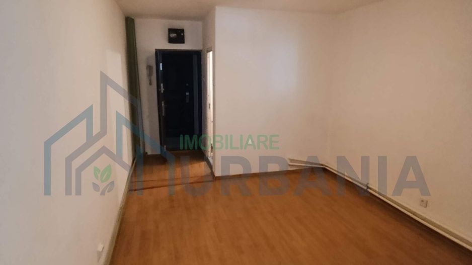 Garsonieră de vânzare la parter, zona Gara Nicolina, Iași - Poză 1