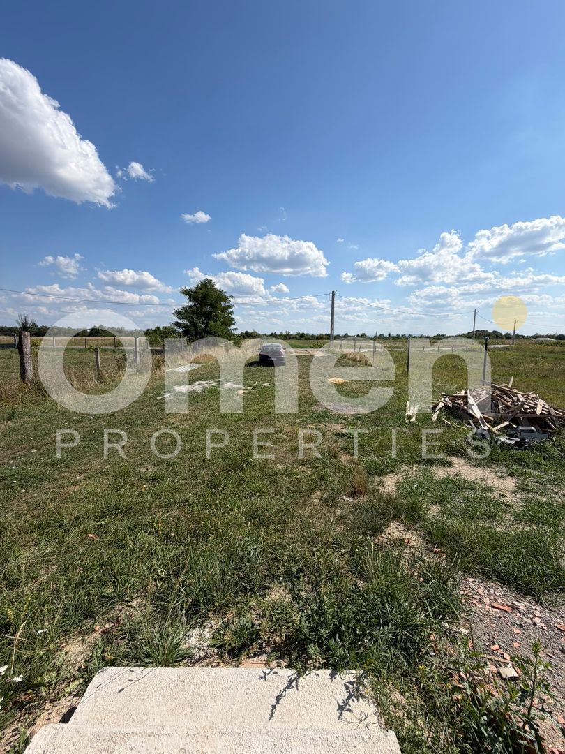 Casa la rosu de vanzare | 120 mp | 5 ari de teren | sat Sasar - Poză 10