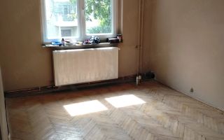 Apartament 2 camere decomandat etaj zona  Lipovei - Poză 2