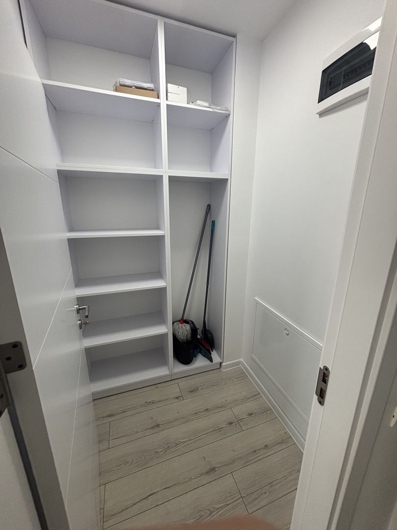 Chirie 2 Camere GranVia Lake View - Terasă cu vedere la Lac - Poză 15