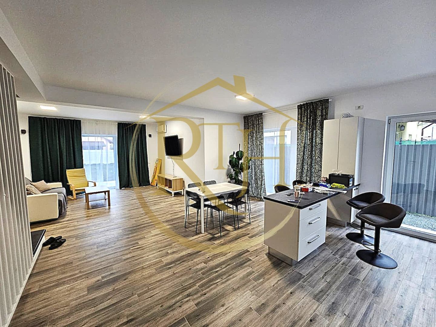 Duplex modern cu 4 camere de închiriat în Moșnița Veche in cartier Serena - Poză 2