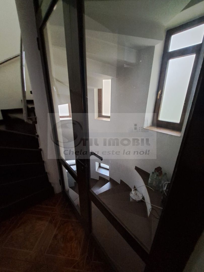 Casa/Vila de Inchiriat COPOU - 3000 euro - Poză 35