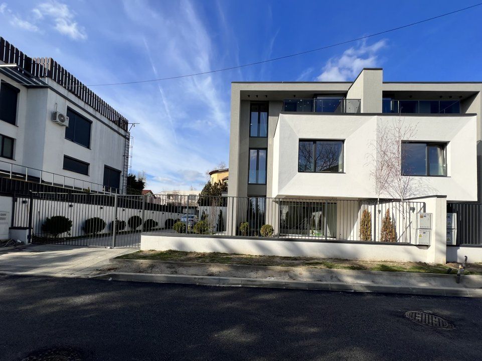 Vila | Casa Presei Libere | Damaroaia - Poză 21