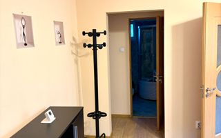 Apartament 3 camere în vilă interbelică + mansardă proprie, ultraliniștit - Poză 3