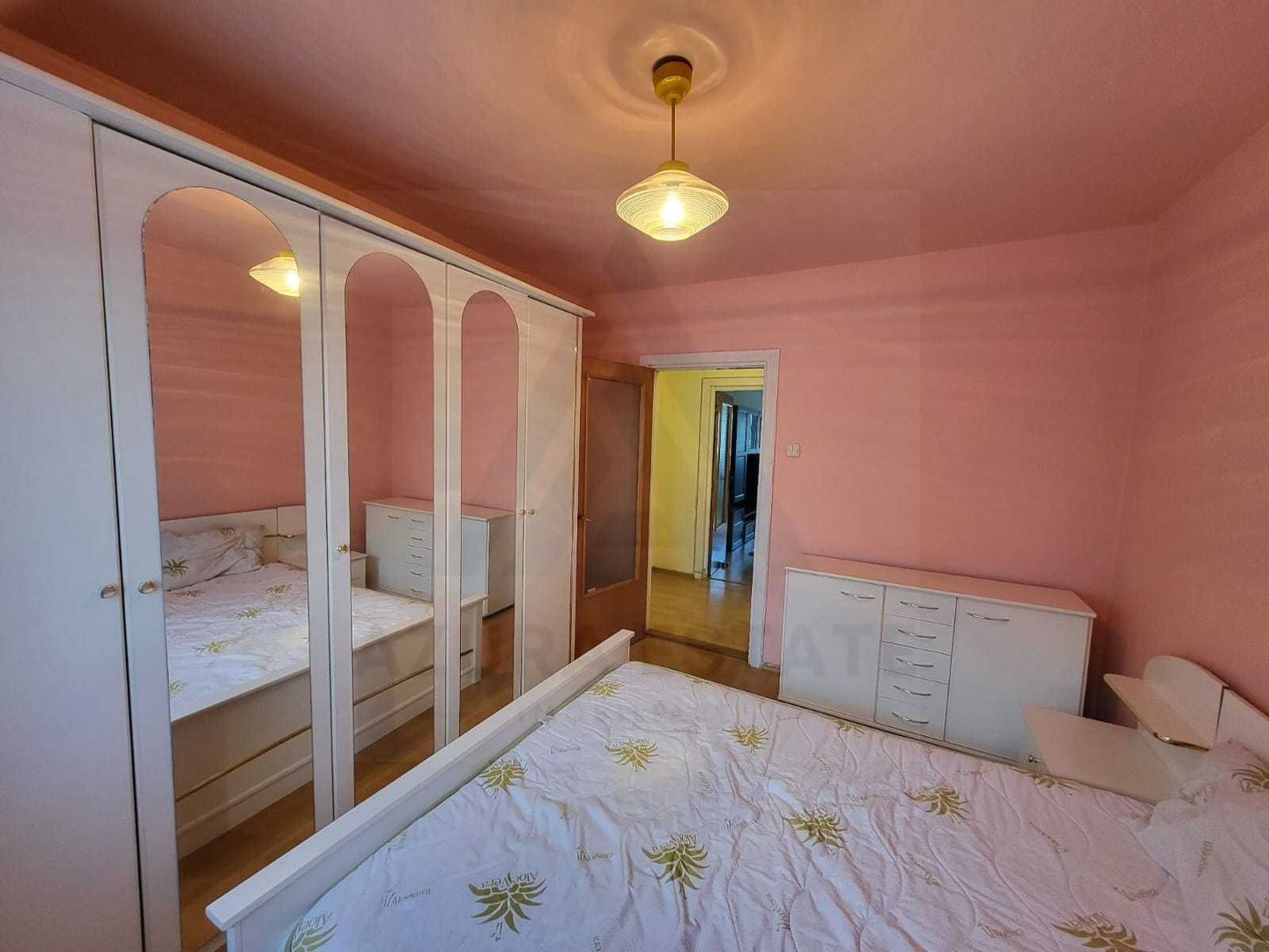 Apartament renovat 3 camere 2 bai 85 mp utili in zona Centrala - Poză 7