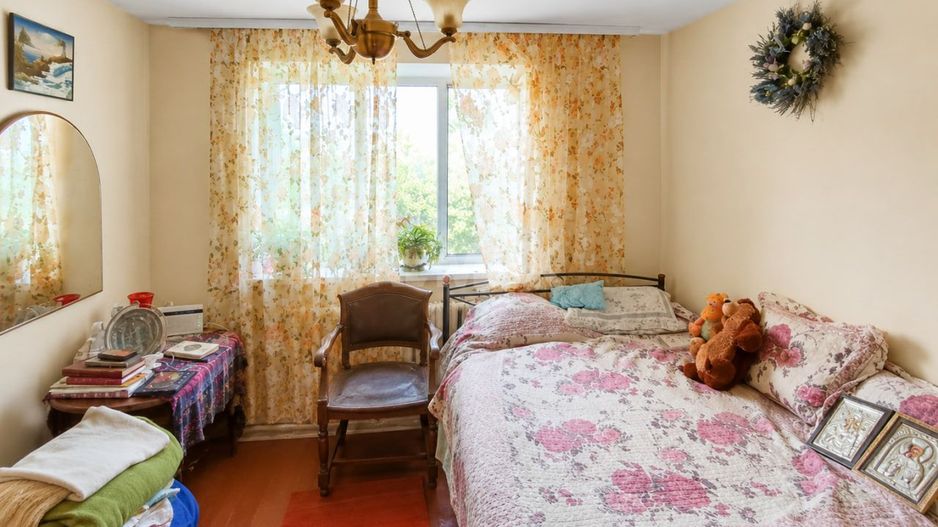 Strășeni.  Apartament la sol cu 3 dormitoare + living, teren și garaj. - Poză 16