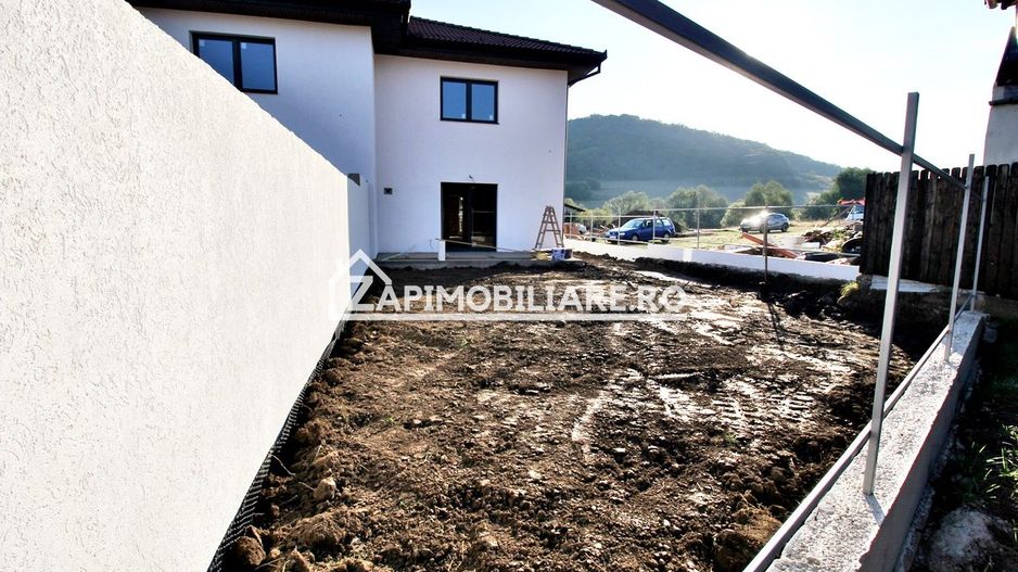 Casa la cheie 4 camere,2 bai,105mp,288 mp teren, 0% comision - Poză 3