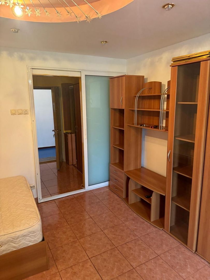 Garsoniera zona Basarabiei - str. Bucovina - Poză 2