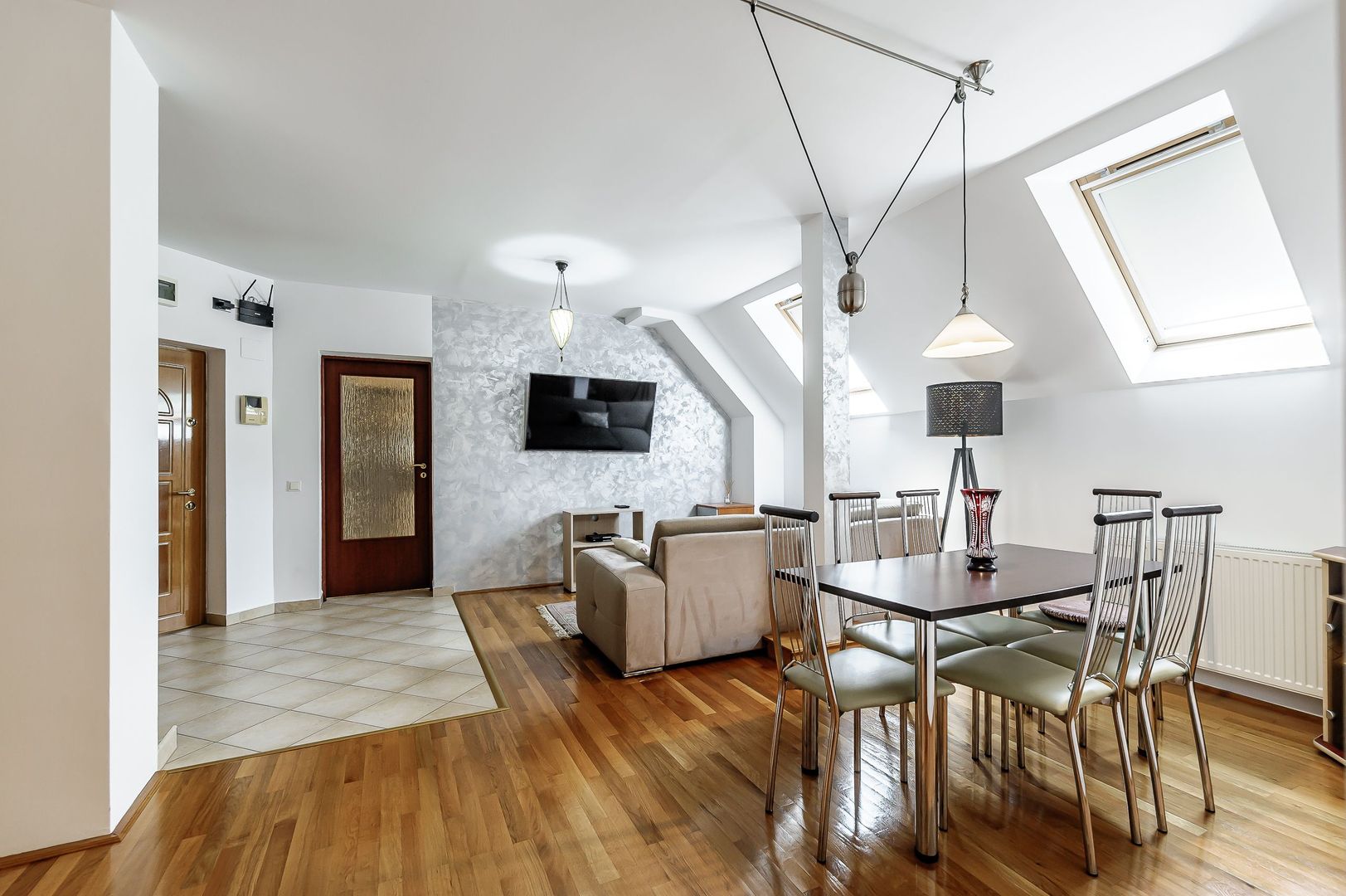Apartament cu 3 camere zona micălaca - malul mureșului - Poză 1