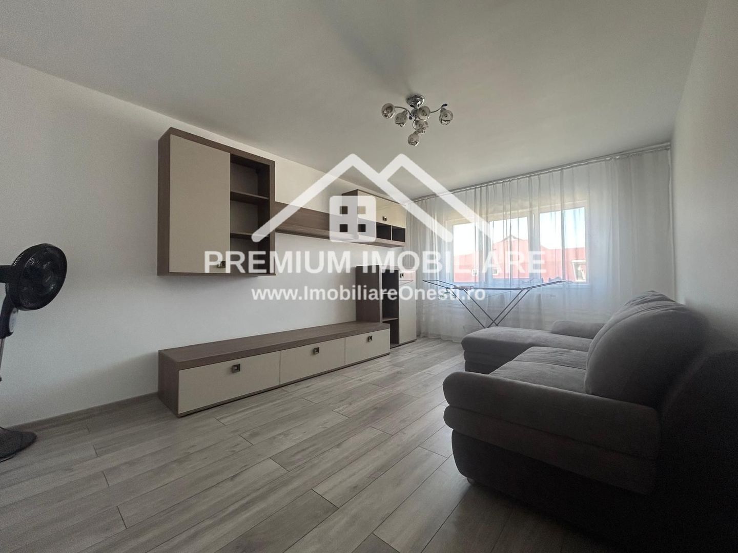 Apartament 2 camere decomandate in zona de sus - Poză 2