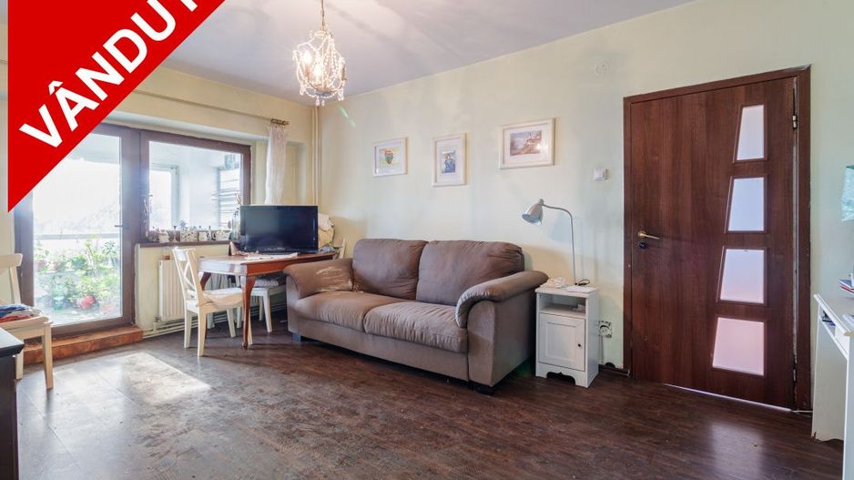Apartament 3 camere 90 mp, etaj 1, stradal, Otopeni - Poză 1