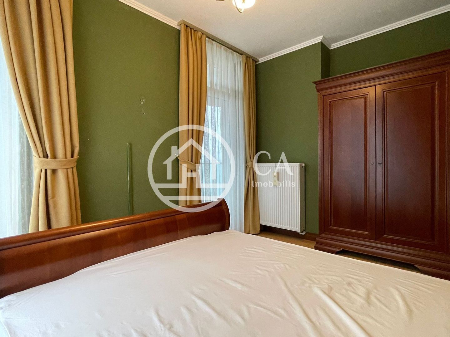Apartament cu 3 camere Lux de inchiriat în blocurile ARED, Oradea - Poză 2