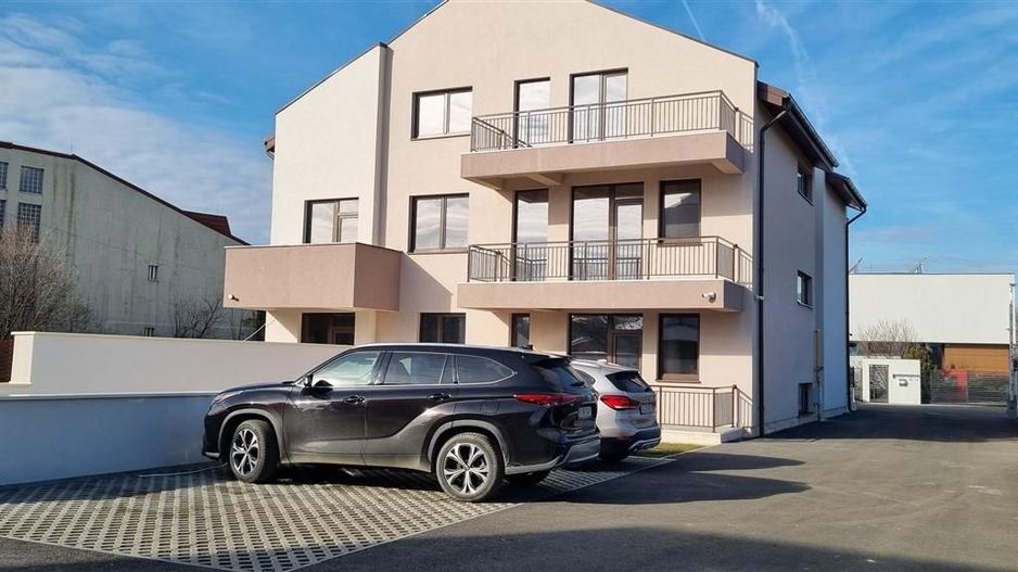 Aapartament 3 camere | Langa lac | Finalizat - Poză 1