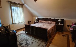 Casa de locuit Central 310 mp utili + 2 spatii comerciale de la strada - Poză 3