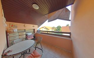 Apartament 2 camere în vilă regim P+2 | centrala proprie | mobilat | - Poză 11