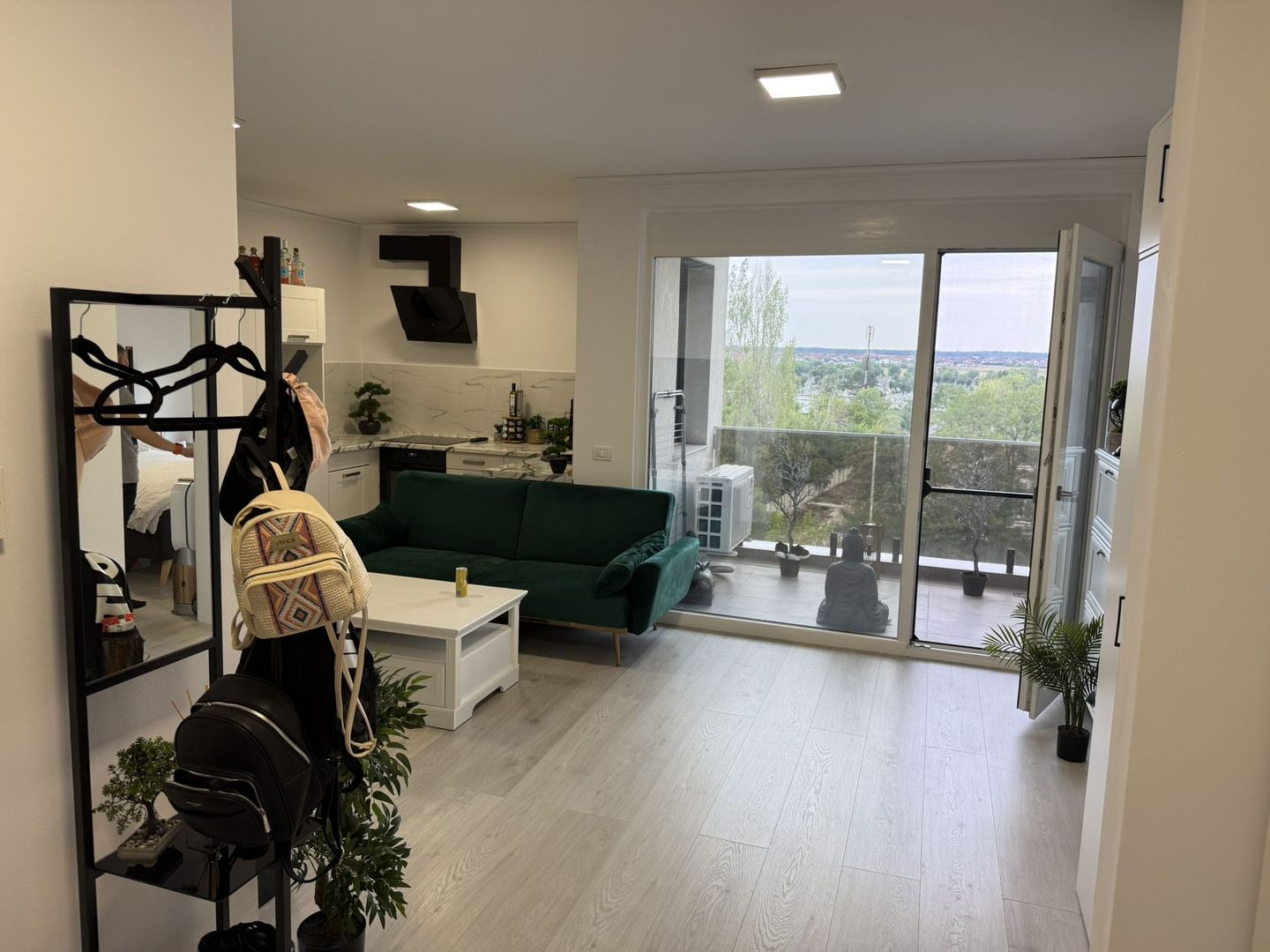 Ap. 2 cam, terasa, parcare, West Residence. 120.900 E neg. Comision 0 - Poză 6
