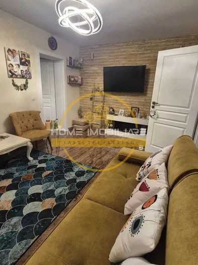 Apartament cu 3 camere /60mp/ zona Podu Ros - Poză 2
