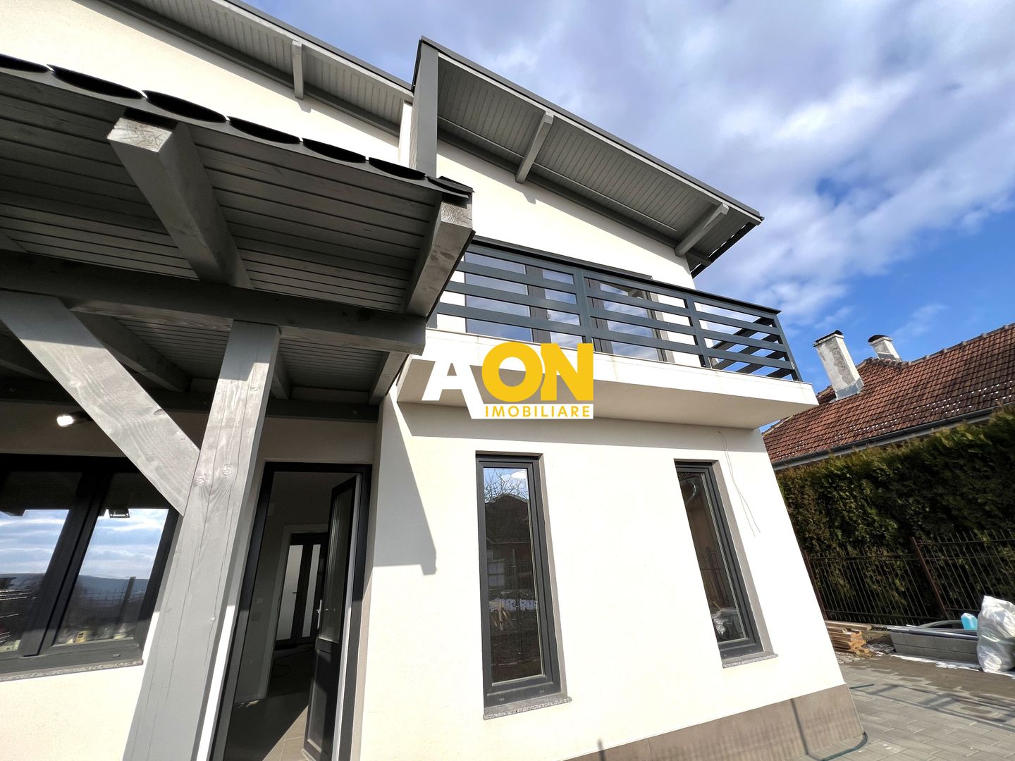 Casa moderna cu finisaje de calitate, 4 camere, 3 bai, 132 MP utili - Poză 37