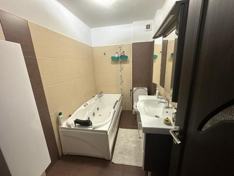 De inchiriat apartament cu 3 camere  145mp , Eroii Revolutiei sector4 - Poză 13