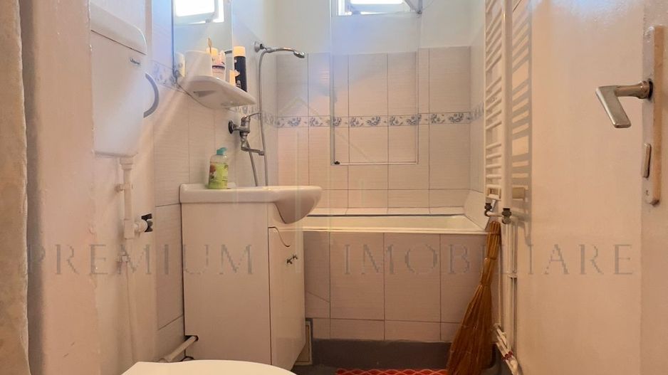 Apartament 2 camere decomandat zona centrala 36,500 euro negociabil - Poză 7