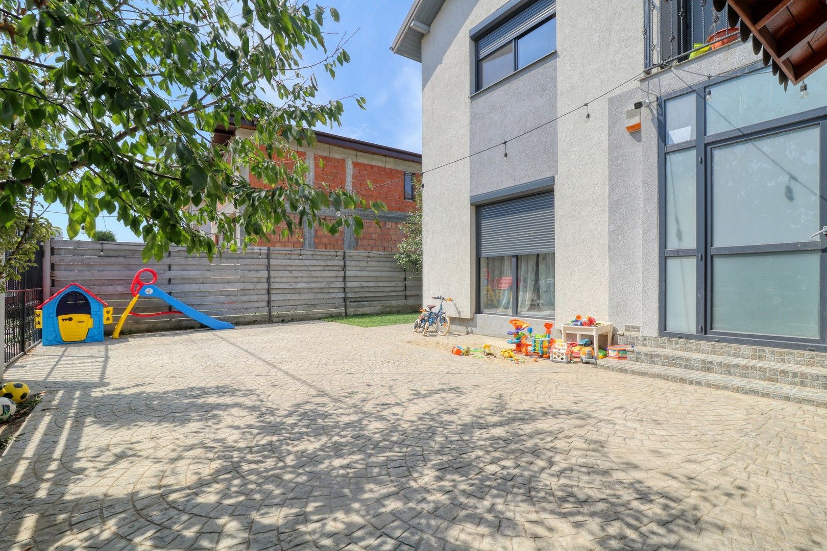 TUNARI- VILĂ MODERNĂ P+1- LA CHEIE! - Poză 10