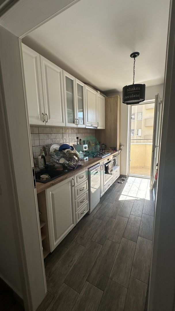 3 camere spatioase intr-un complex Apollo - Poză 8