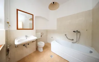 Locație rară în Brașov: ideal pentru regim hotelier sau business - Poză 16