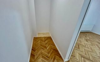 Apartament Ultracentral cu 2 camere complet renovat - de vânzare - Poză 7