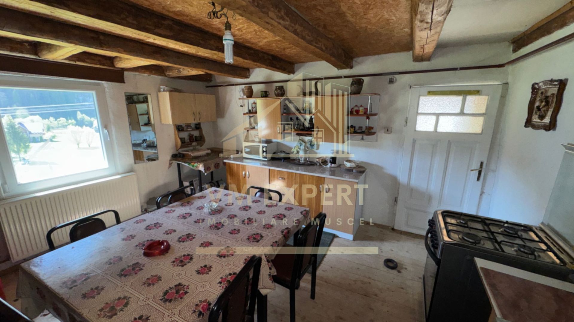 CASĂ 4 CAMERE TEREN 630 MP DAMBOVICIOARA  ARGES - Poză 19