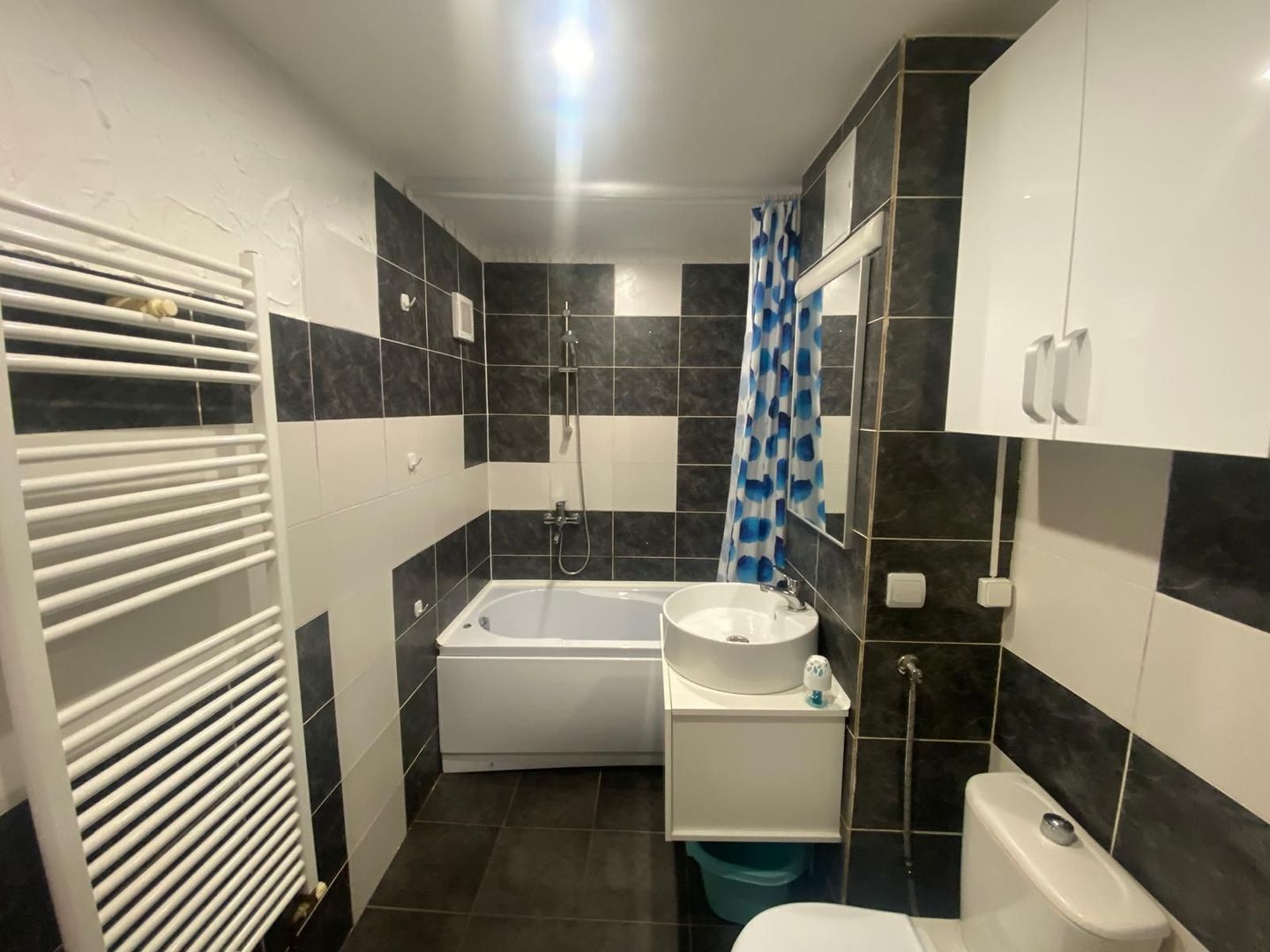 Apartament pe strada Timisorii cu priveliste minunata - Poză 5