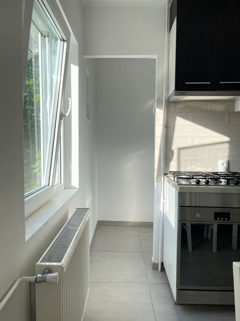 Apartament 2 camere zona Parc  Vacaresti/Oltenitei an 1986 - Poză 8