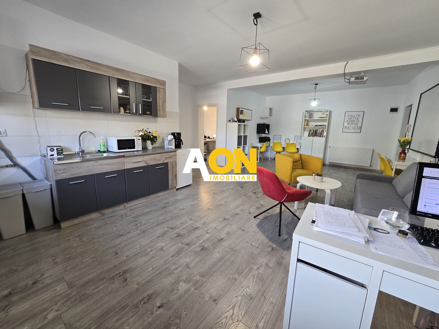Apartament 3 Camere Decomandat, Zona Centru, Bloc Nou - Poză 2