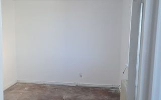 De vânzare apartament 2 camere - Poză 5