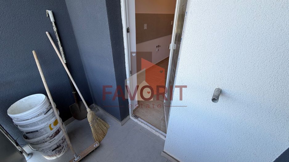 Disponibil imediat. Decomandat. Spatios - Poză 12