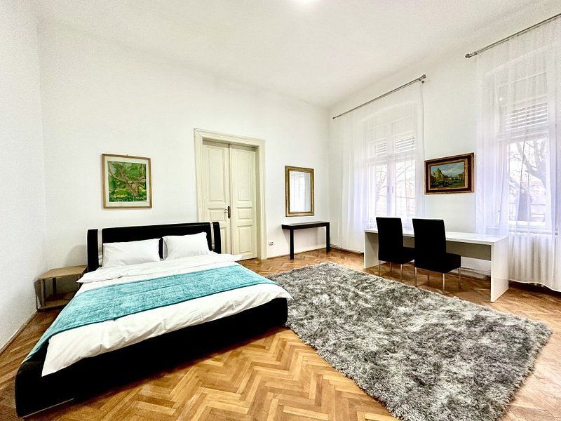 Apartament central, 4 camere - renovat - Poză 17