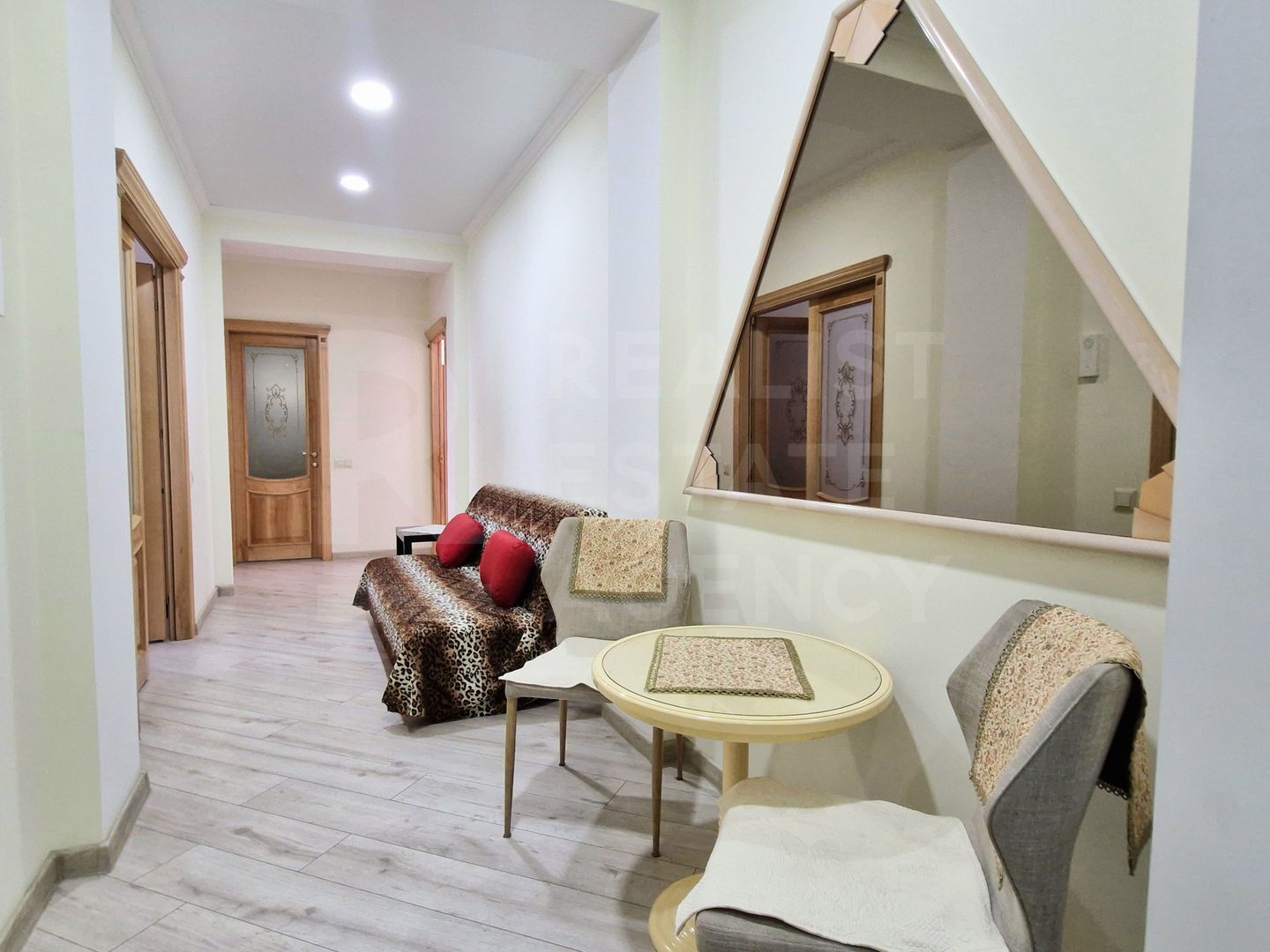 Chirie, apartament, 2 camere, strada Melestiu, Centru - Poză 10