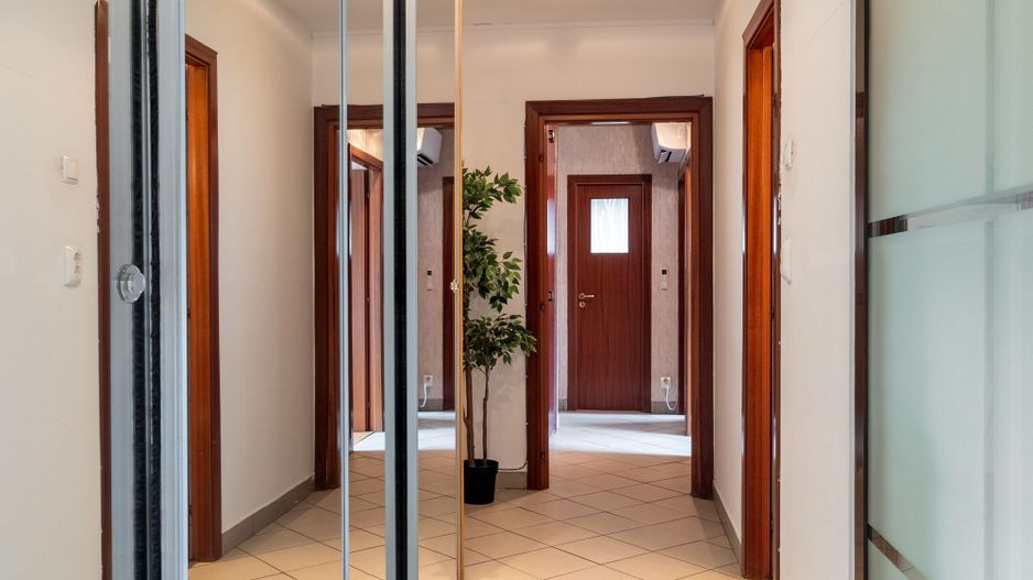 COMISION 0% - Apartament cu 4 camere Calea Calarasi - vedere laterala - Poză 9