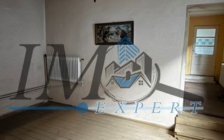 Casa ultracentrală de vânzare in Sebeș - Poză 2