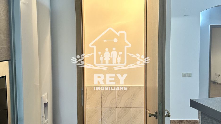 Apartament 4 camere cu garaj zona Strand- V.Aurie - Poză 23