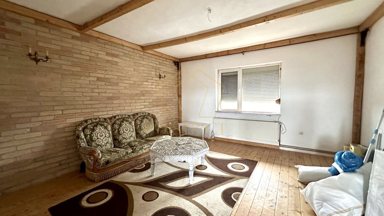 Casa individuală cu 6 camere | Mosnita Veche - Poză 1