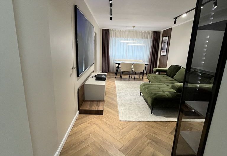 Inchiriere apartament 4 camere vedere parc - Poză 15