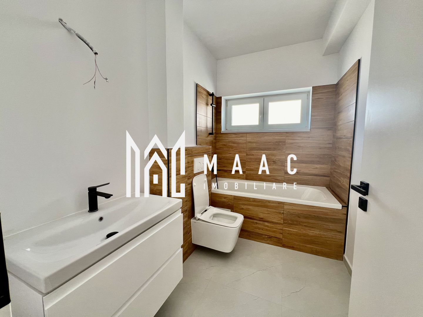 Penthouse Elegant pe 2 Niveluri cu Terasă și Vedere Superbă - Poză 5