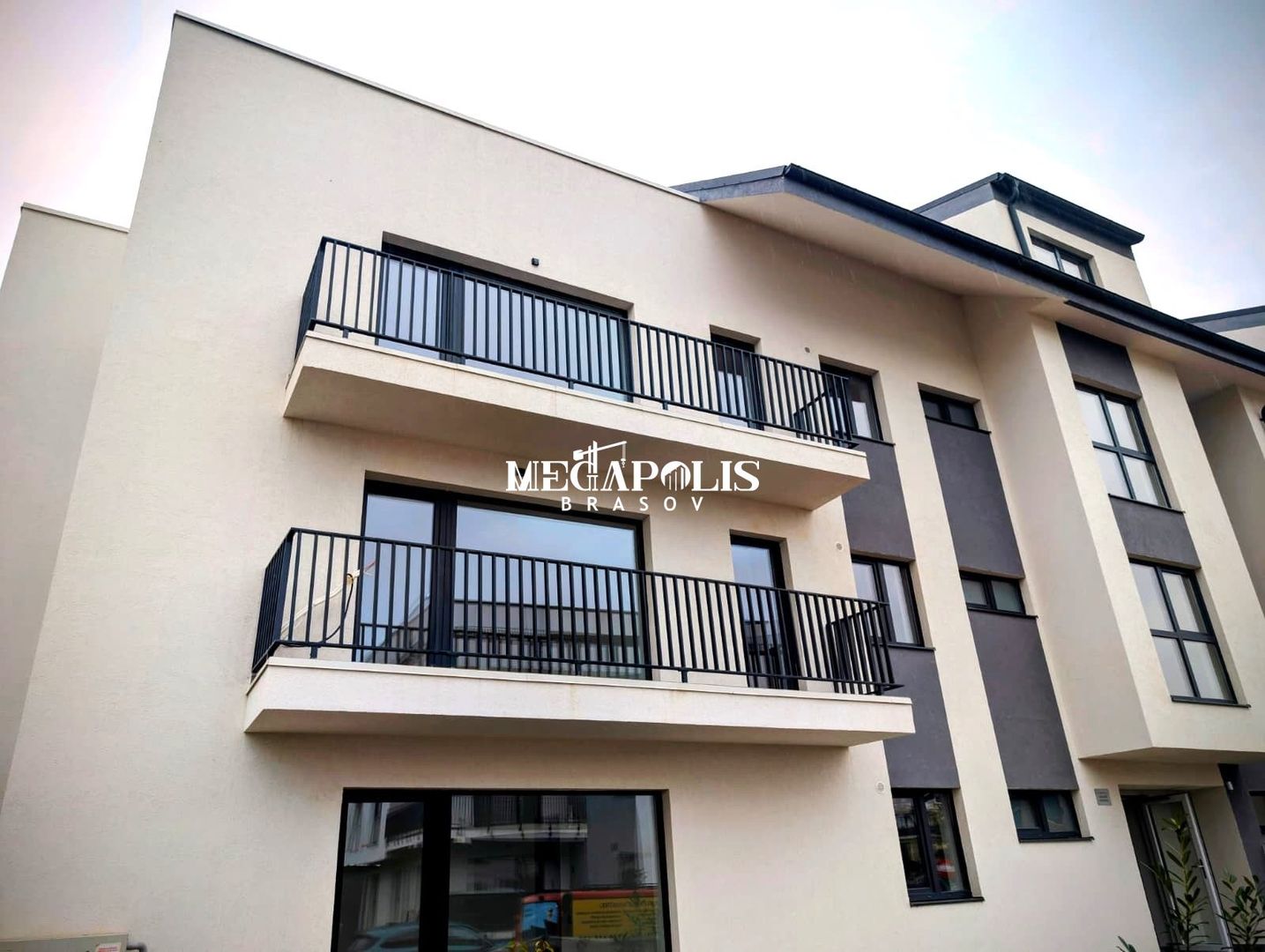 Garsoniera Finisata/ Brasov-Tractorul - Poză 1