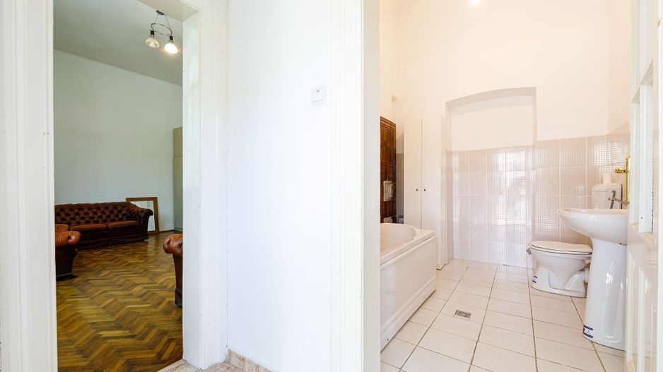 INCHIRIAT - Spatiu birou cu terasa proprie | P-ta Maria | Curte & Depozitare - Poză 8