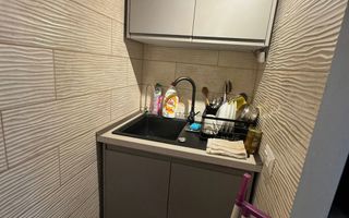 Apartament 3 camere, decomandat, ultracentral, mobilat si utilat - Poză 4