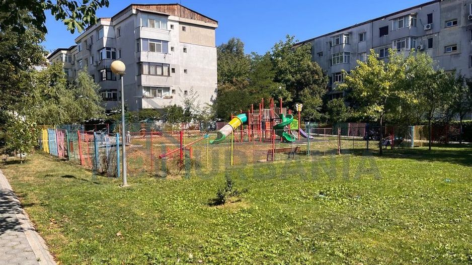 # Închiriez apartament 3 camere decomandat - Iași - zona Zimbru - Poză 8