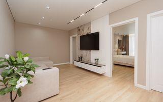 Vânzare, apartament, 2 camere, strada Vasile Lupu, sectorul Buiucan - Poză 1