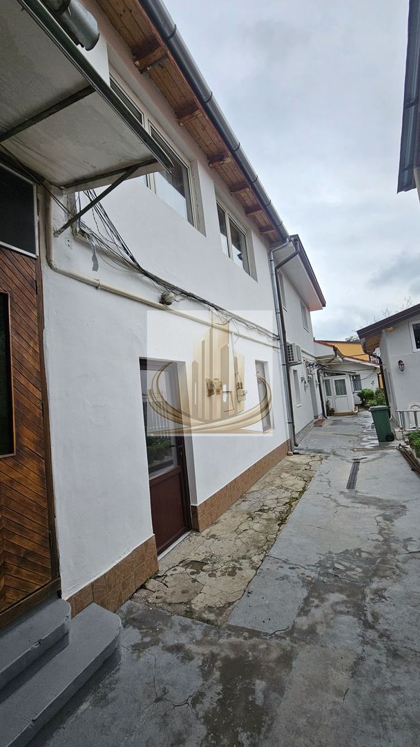 Apartament cu 2 camere de vânzare  la casa in curte comuna - Poză 7